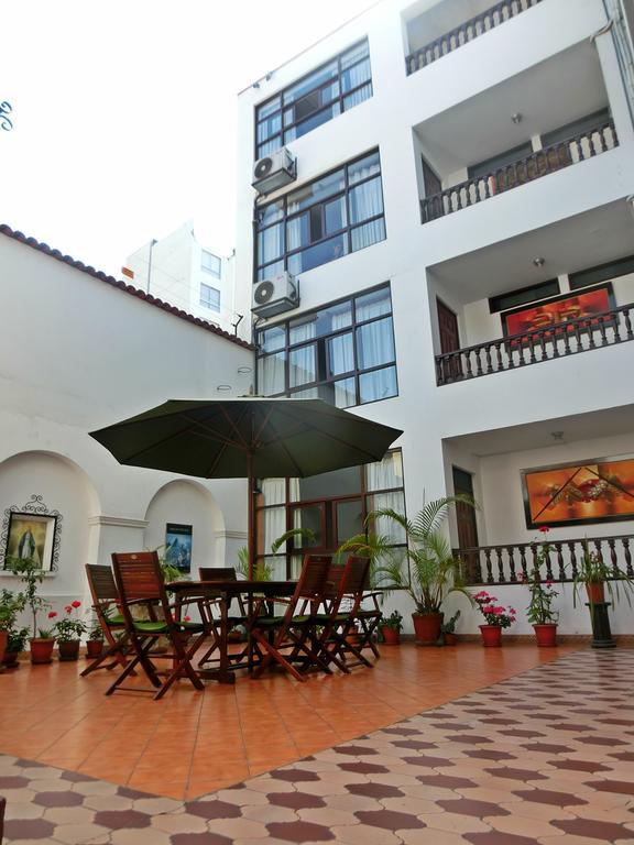 Hotel Miraflores Lodge Lima Exteriör bild